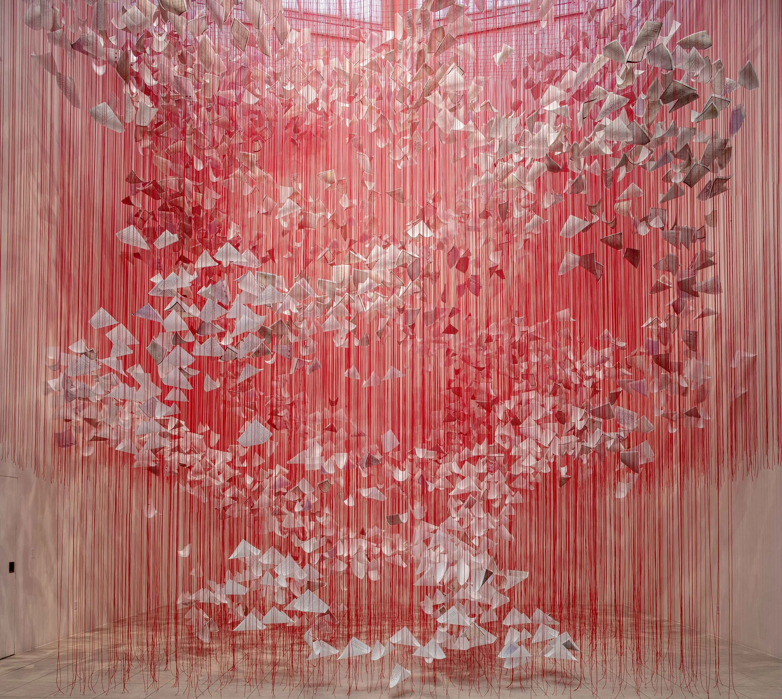 塩田千春　SHIOTA CHIHARU  Hatje cantz CHIHARU SHIOTA–塩田千春